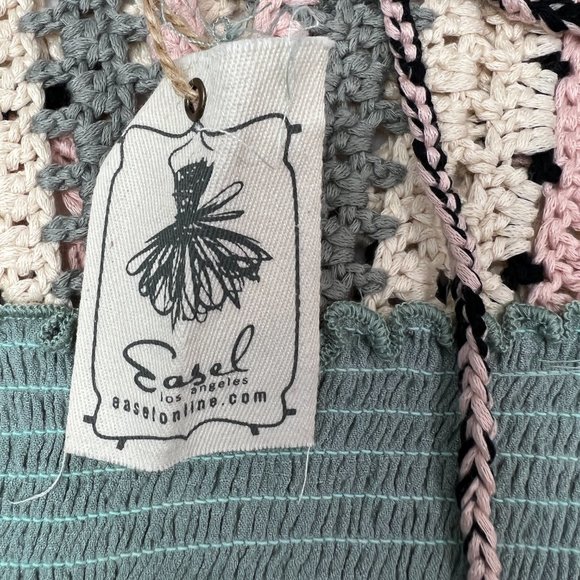 Easel Boho Crochet Top Sea Foam Shirt Sz L Smocking Tie Back Pink White - Picture 7 of 8